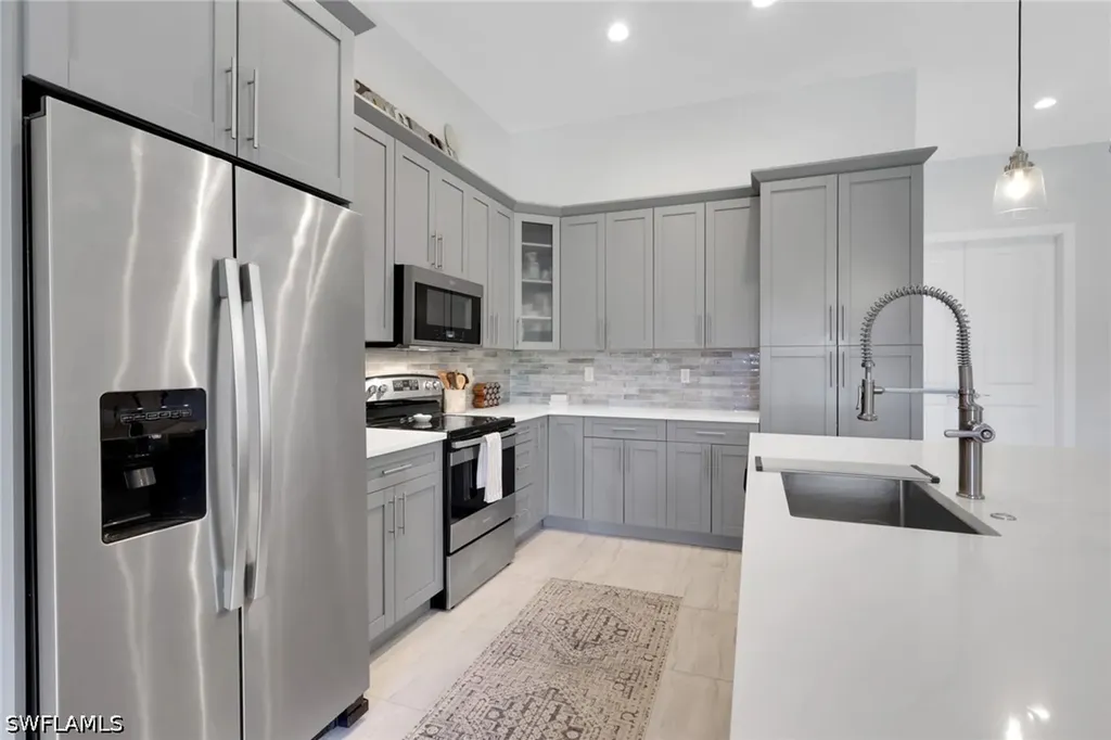 3028 Woodstock Avenue Naples FL 34120
