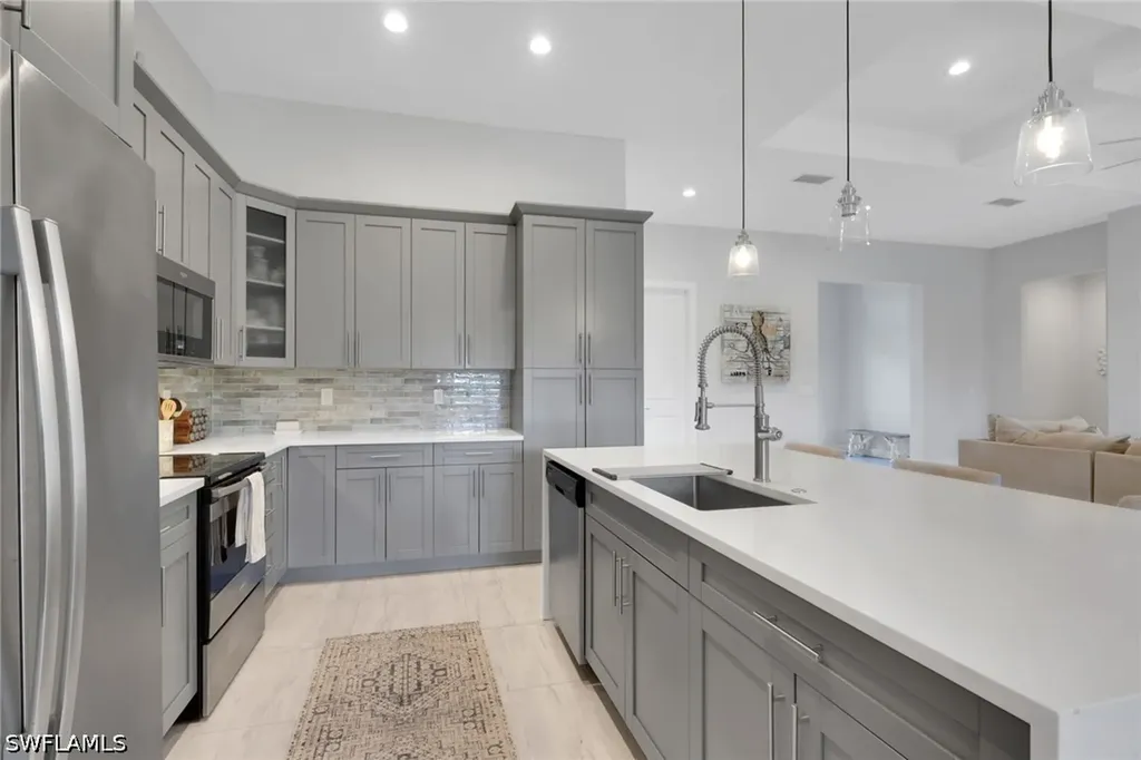 3028 Woodstock Avenue Naples FL 34120