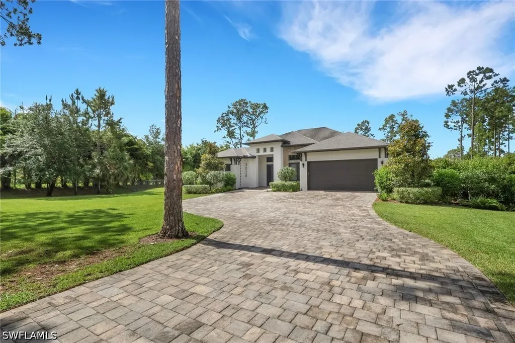 3028 Woodstock Avenue Naples FL 34120