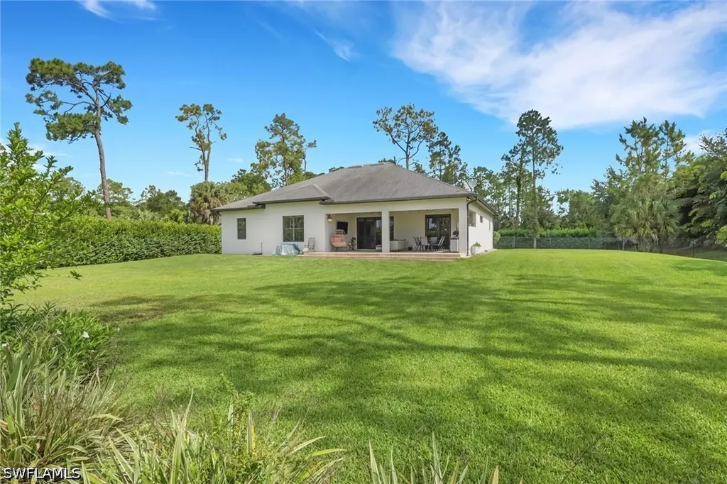 3028 Woodstock Avenue Naples FL 34120