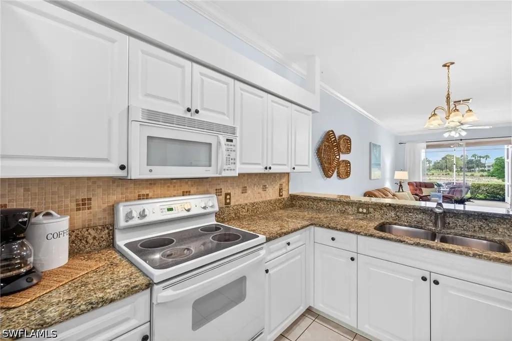 1657 Morning Sun Lane Naples FL 34119