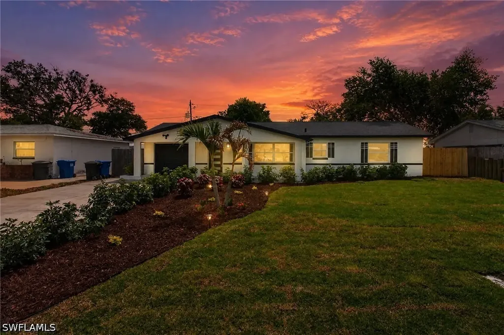 2897 66th Way N St. Petersburg FL 33710