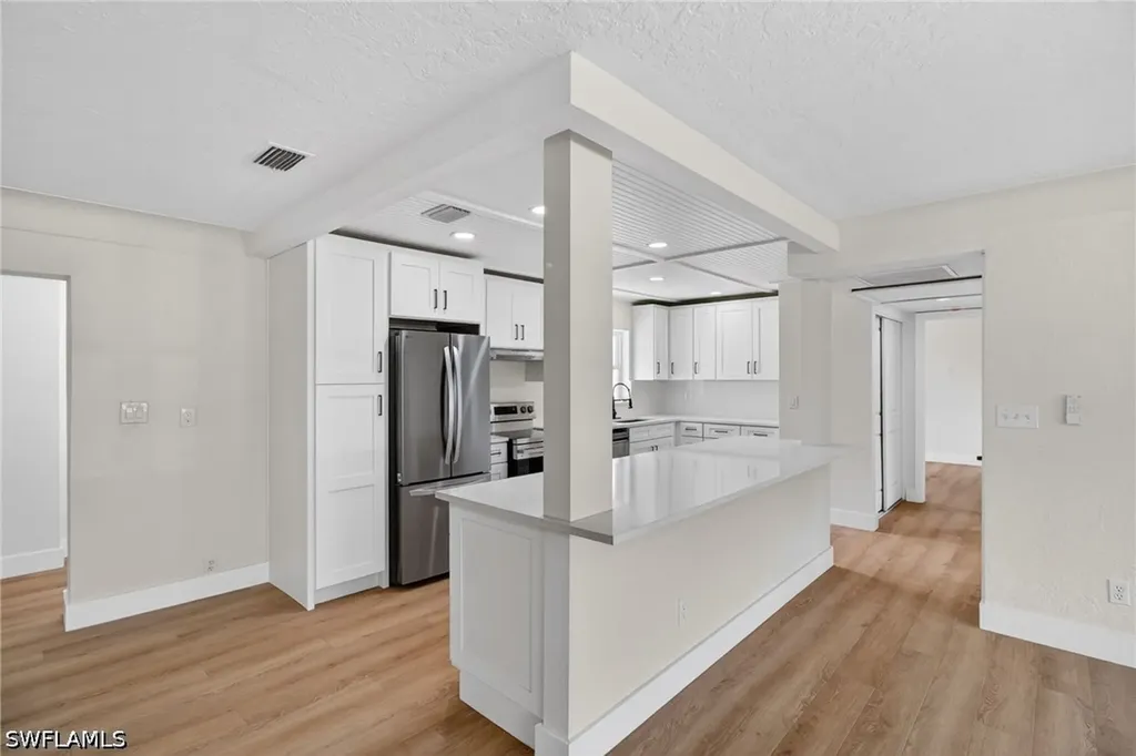 2897 66th Way N St. Petersburg FL 33710