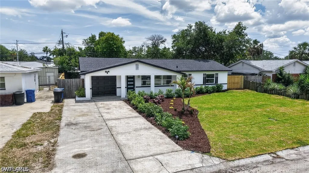 2897 66th Way N St. Petersburg FL 33710