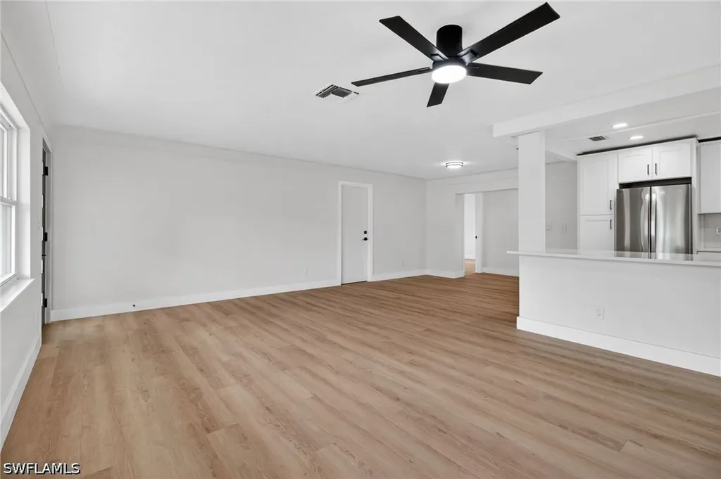 2897 66th Way N St. Petersburg FL 33710