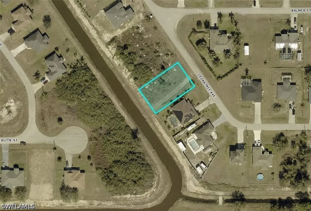 1005 Cedartree Avenue Lehigh Acres FL 33971