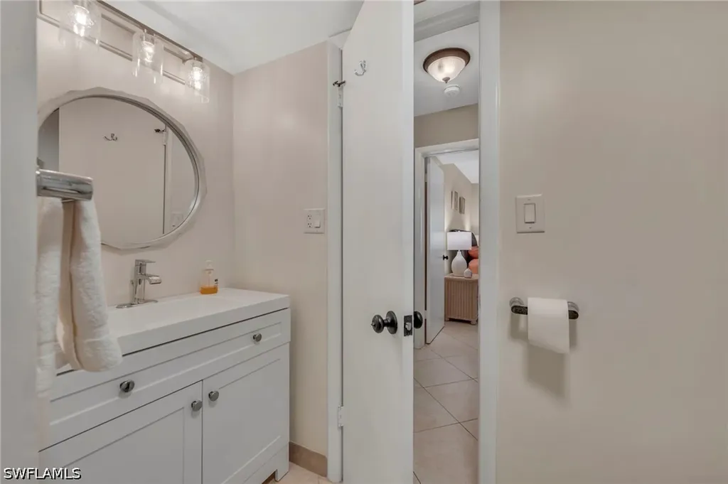 788 Park Shore Drive Naples FL 34103