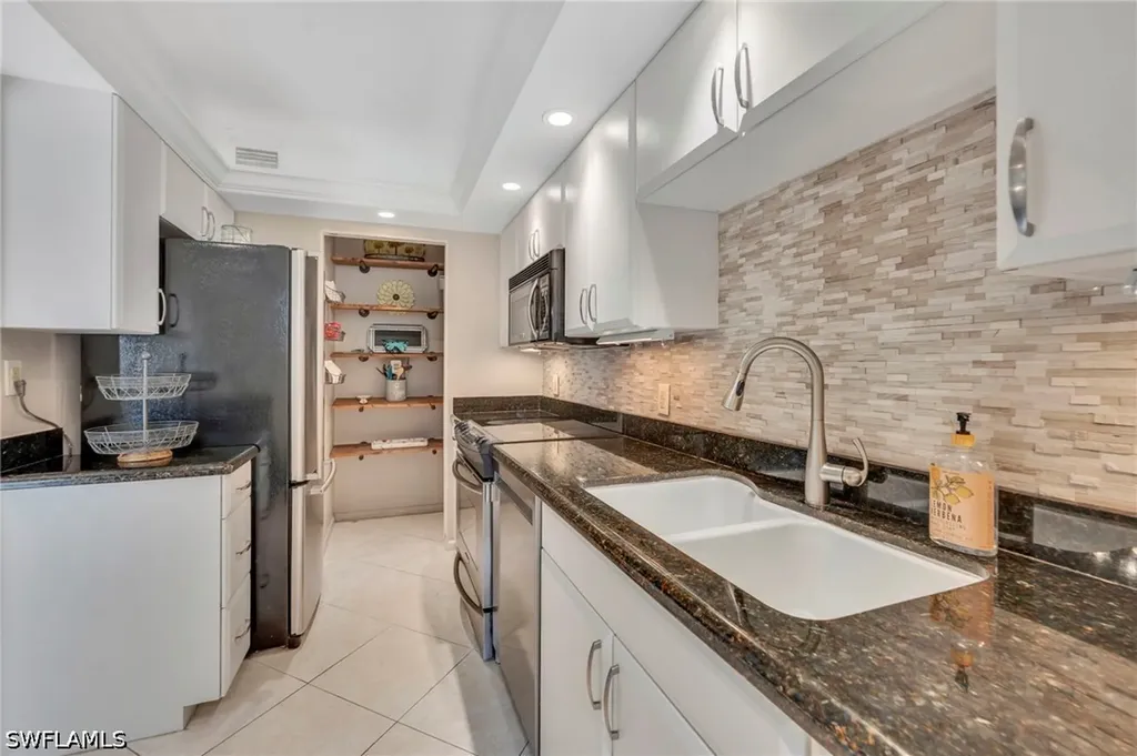 788 Park Shore Drive Naples FL 34103