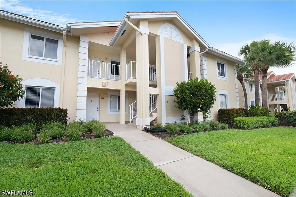 7791 Esmeralda Way Naples FL 34109