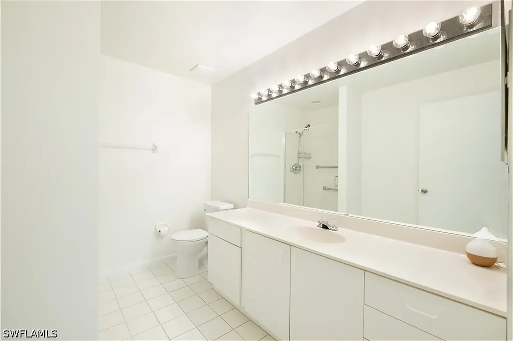 7791 Esmeralda Way Naples FL 34109