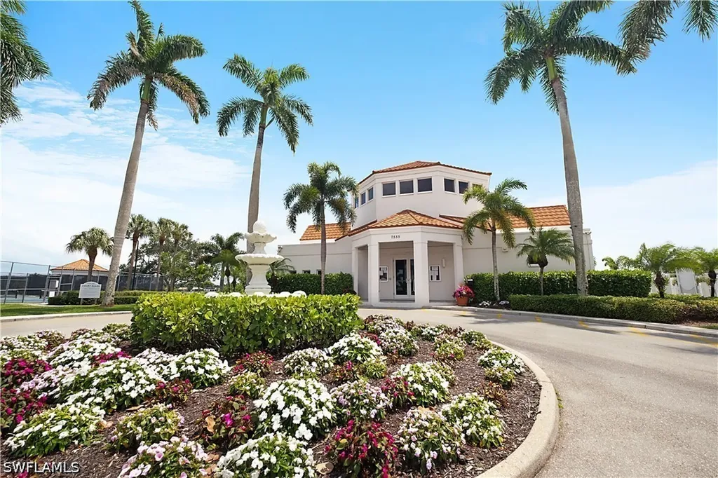 7791 Esmeralda Way Naples FL 34109