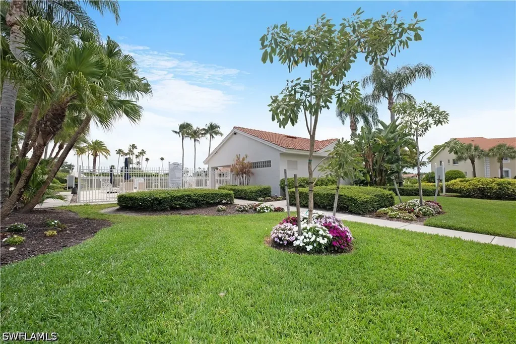 7791 Esmeralda Way Naples FL 34109