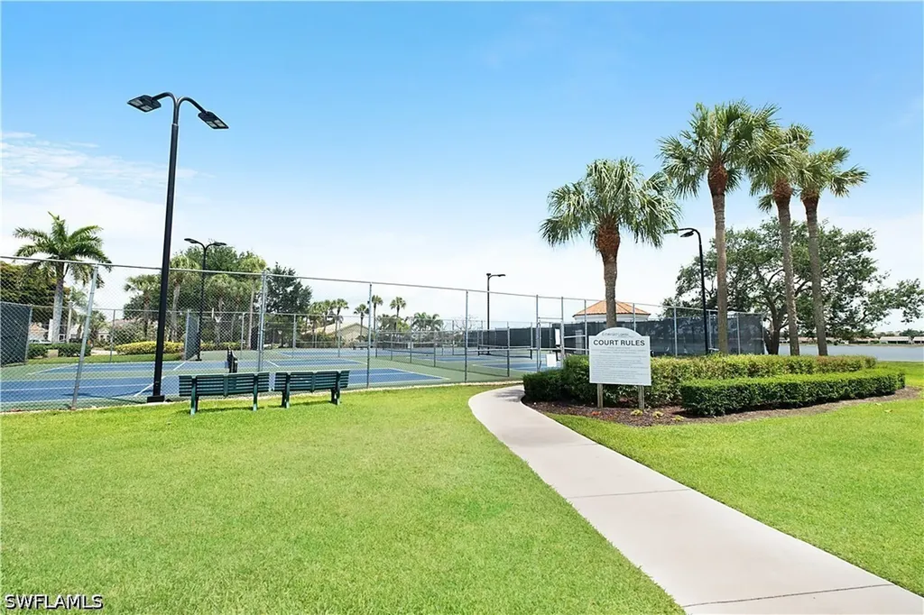 7791 Esmeralda Way Naples FL 34109