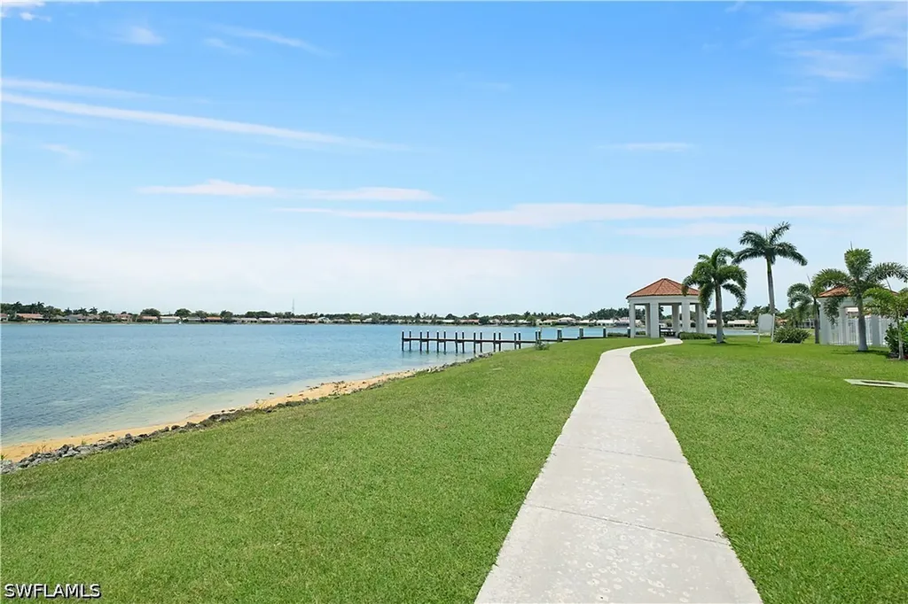 7791 Esmeralda Way Naples FL 34109
