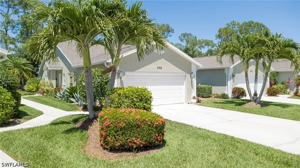 5754 Greenwood Circle Naples FL 34112