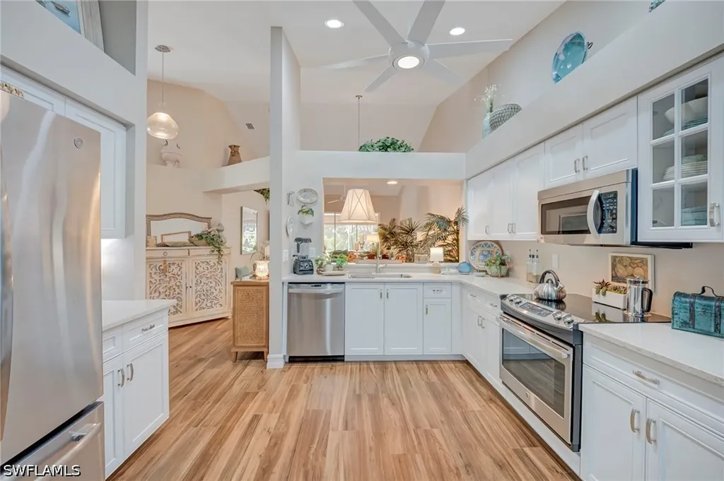 5754 Greenwood Circle Naples FL 34112