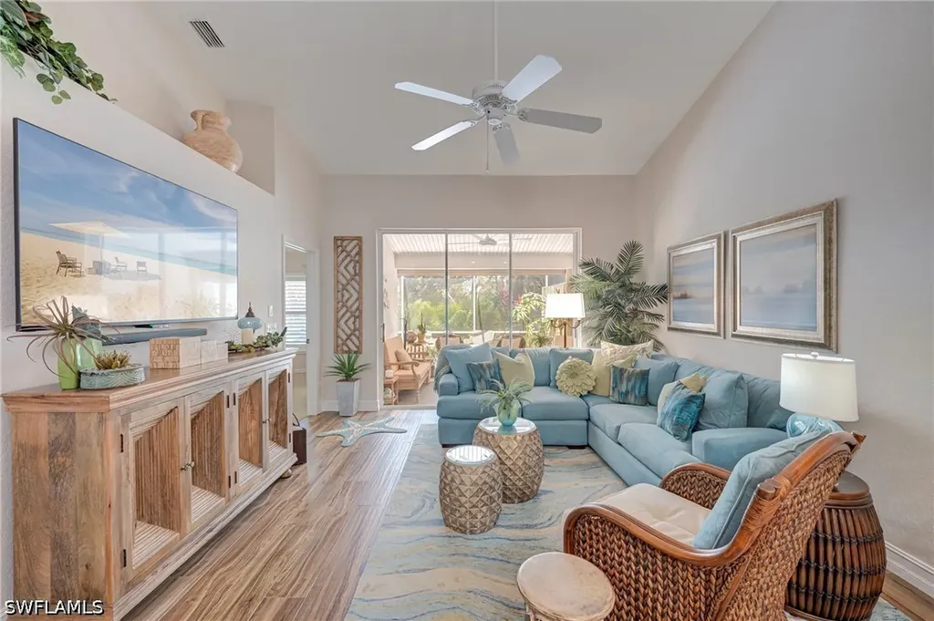 5754 Greenwood Circle Naples FL 34112