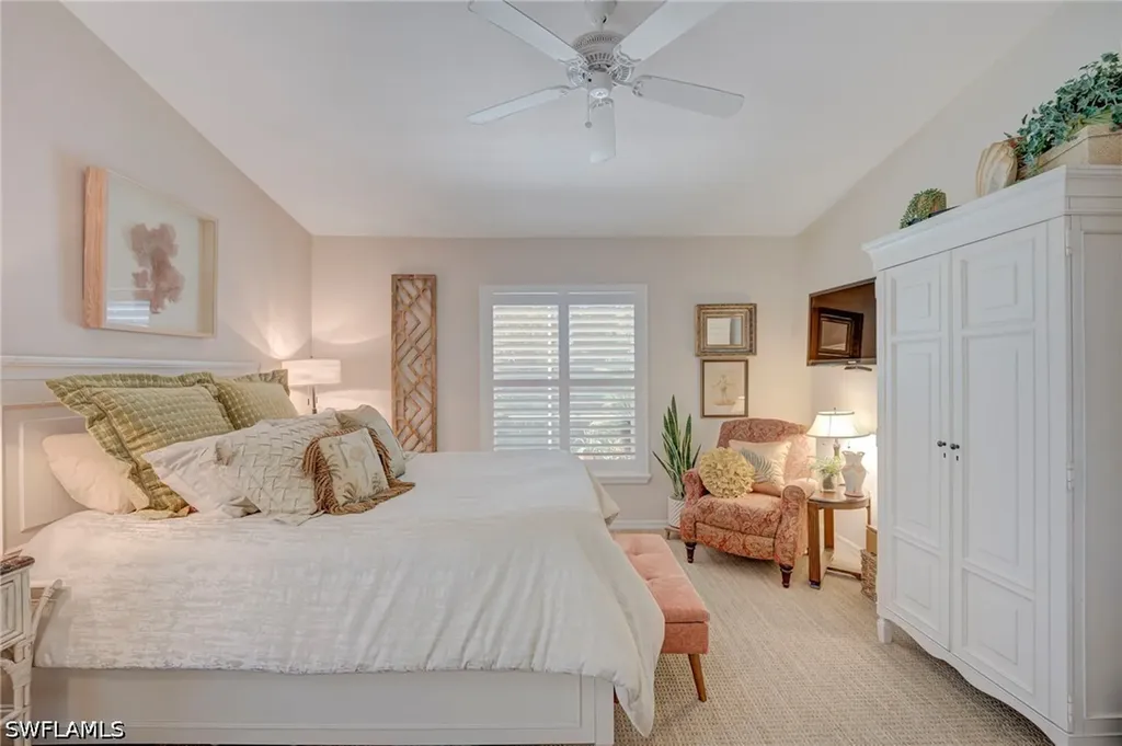 5754 Greenwood Circle Naples FL 34112