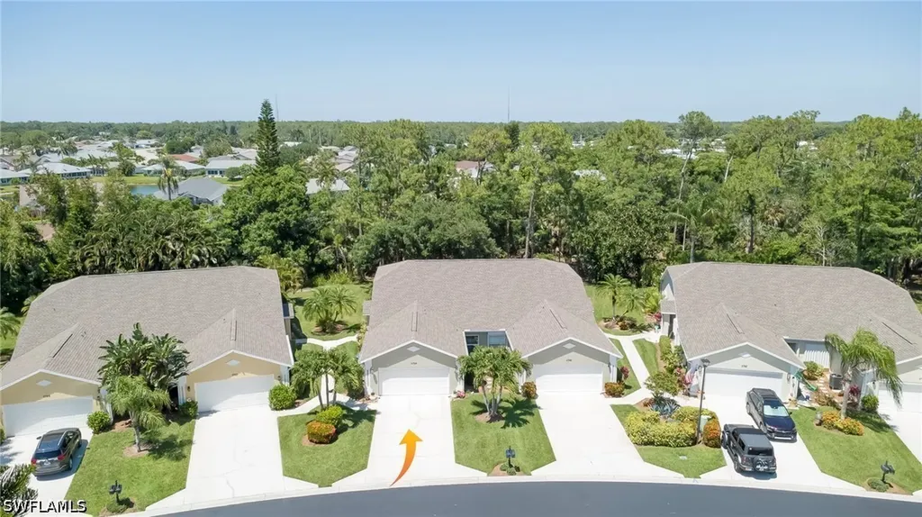 5754 Greenwood Circle Naples FL 34112