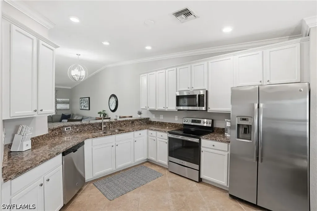 9528 Avellino Way Naples FL 34113
