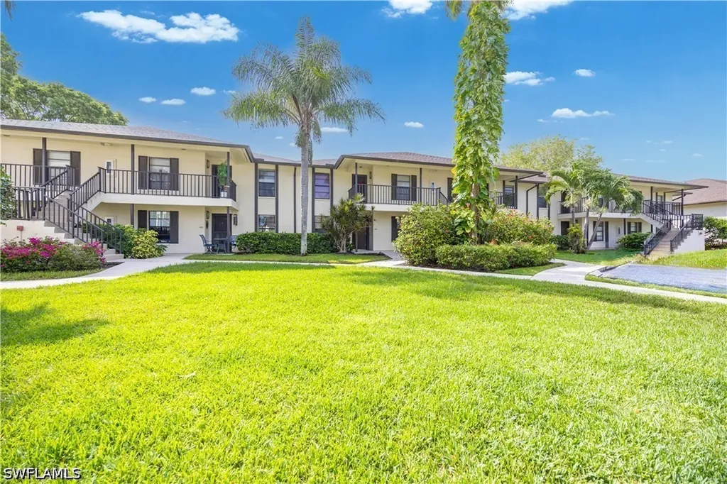 500 Misty Pines Circle Naples FL 34105