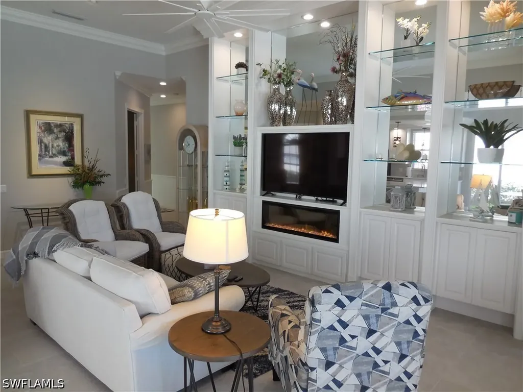 3900 Valentia Way Naples FL 34119