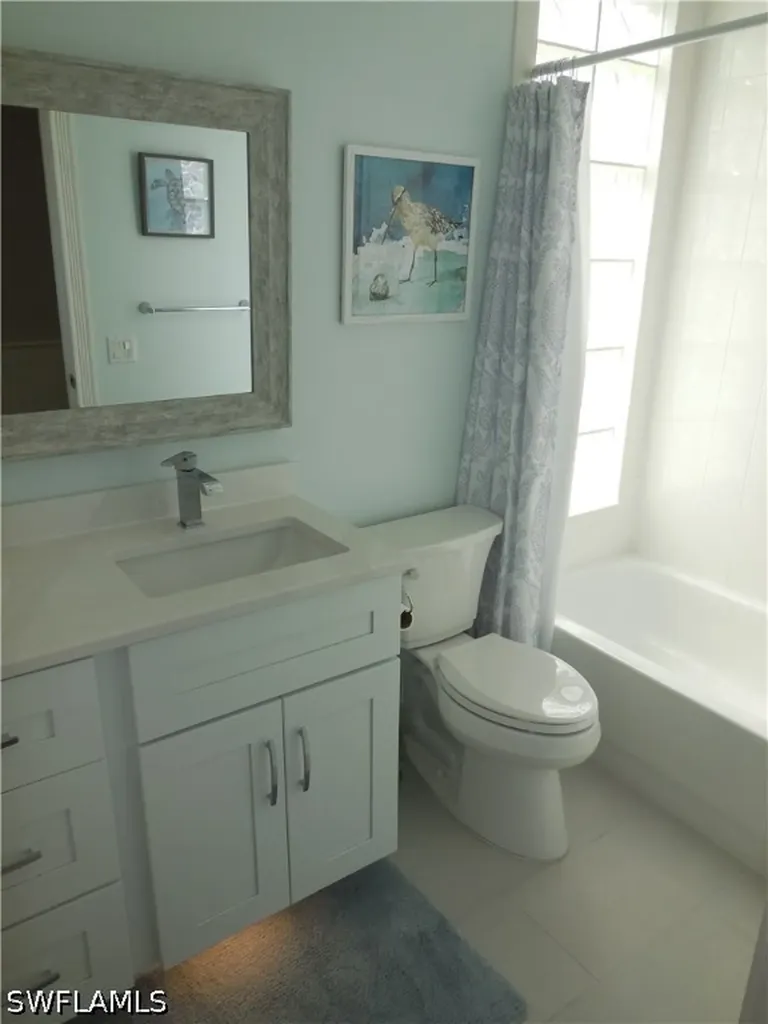 3900 Valentia Way Naples FL 34119