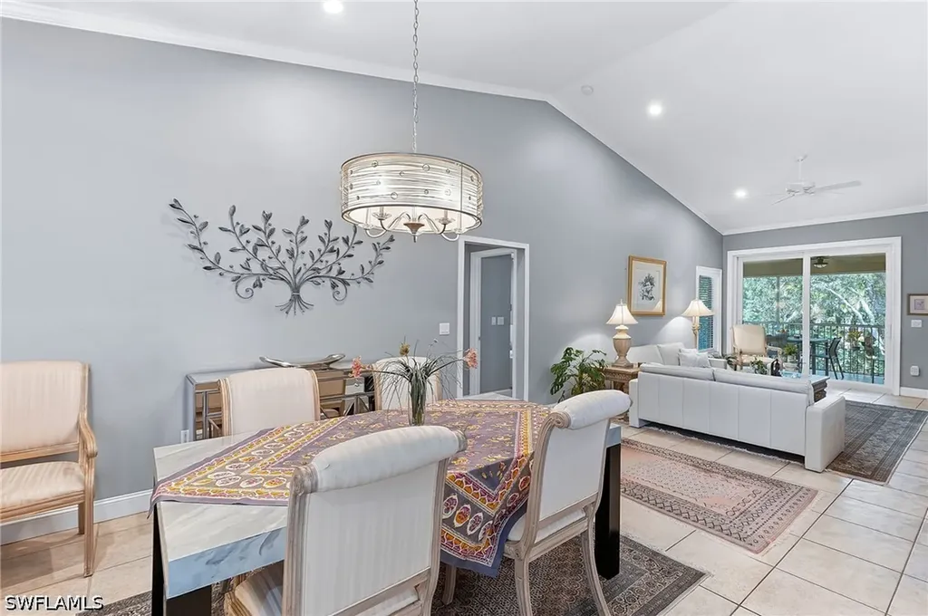 6835 Huntington Lakes Circle Naples FL 34119