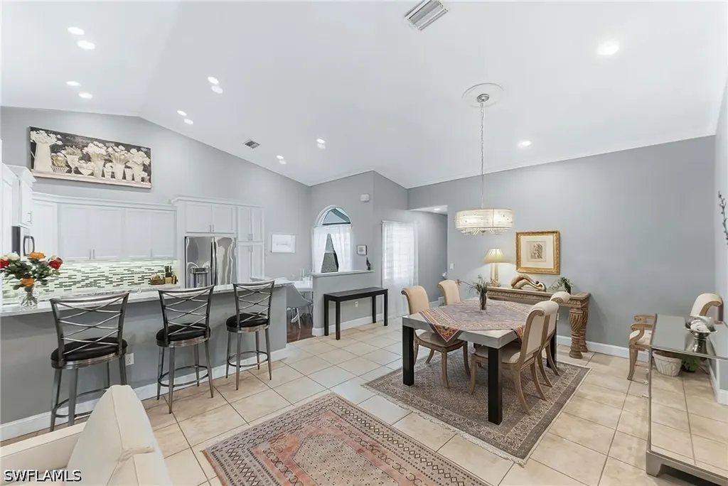 6835 Huntington Lakes Circle Naples FL 34119