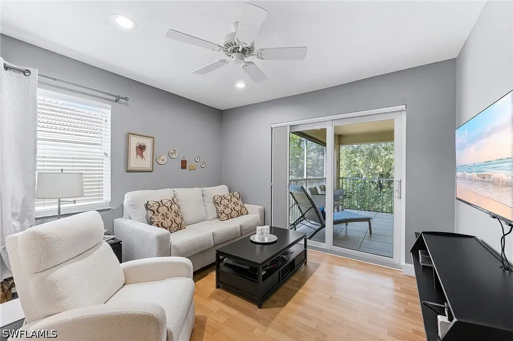 6835 Huntington Lakes Circle Naples FL 34119