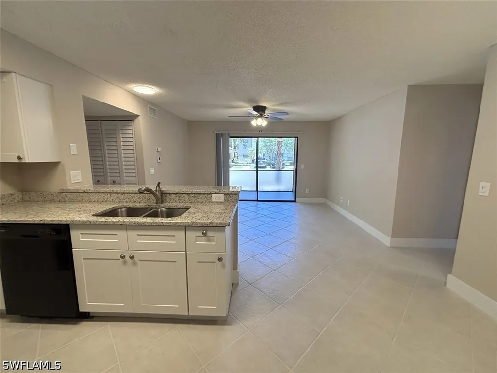 2094 Arbour Walk Circle Naples FL 34109