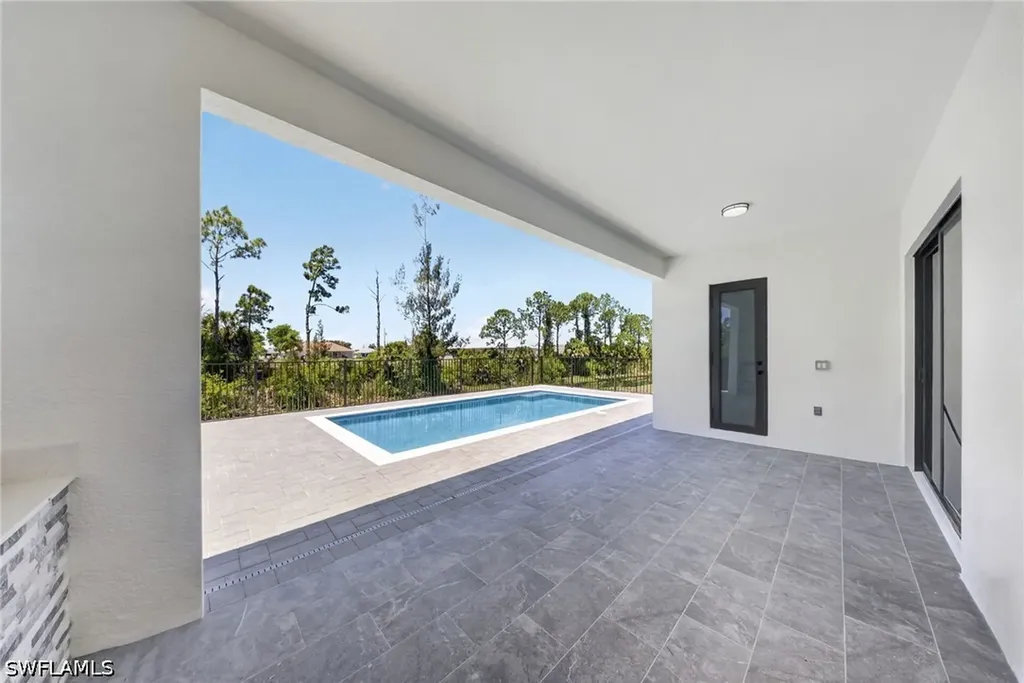 4226 NE 23rd Place Cape Coral FL 33909