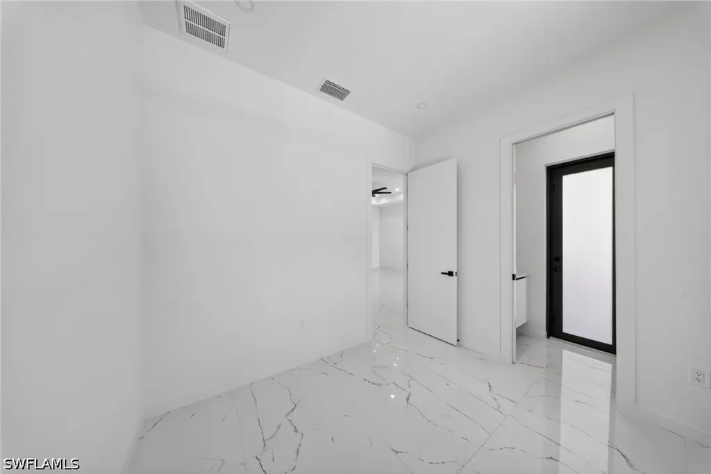 4226 NE 23rd Place Cape Coral FL 33909