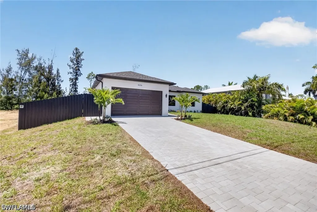 4226 NE 23rd Place Cape Coral FL 33909