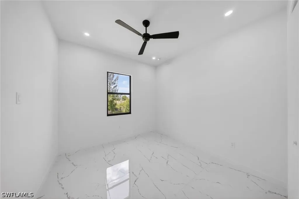 4226 NE 23rd Place Cape Coral FL 33909
