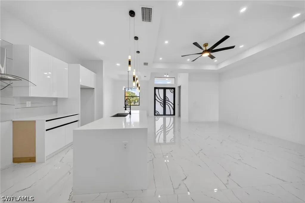 4226 NE 23rd Place Cape Coral FL 33909