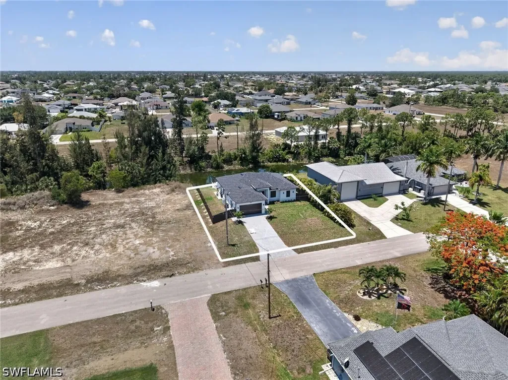 4226 NE 23rd Place Cape Coral FL 33909