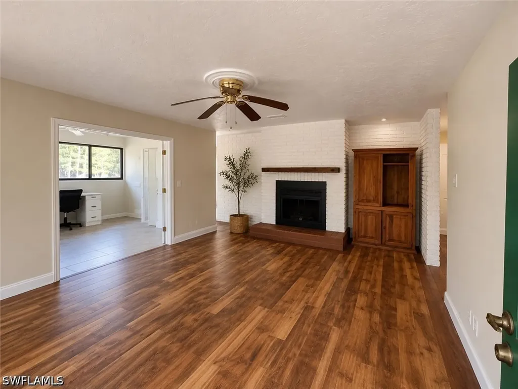 1825 Washburn Avenue Naples FL 34117