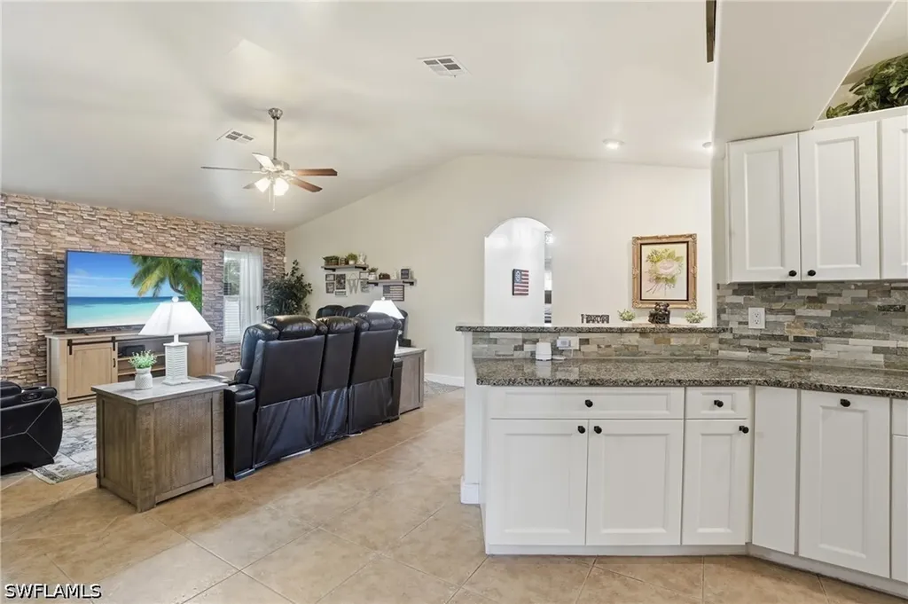 2823 NW Juanita Place Cape Coral FL 33993