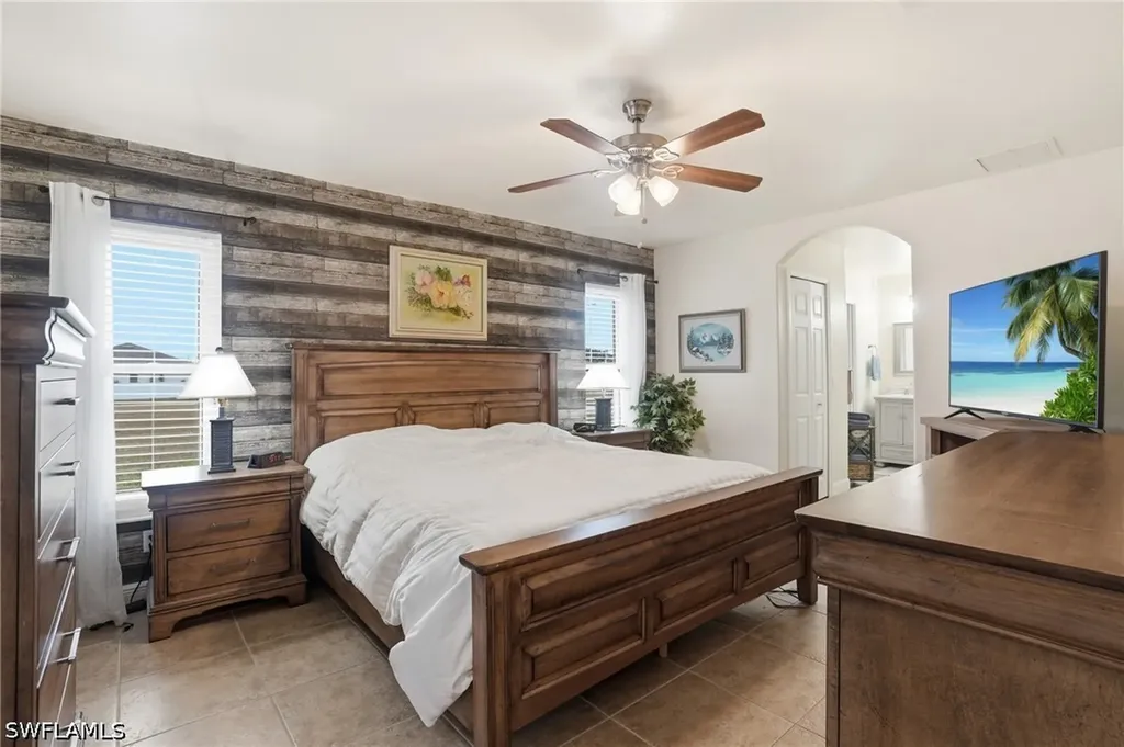 2823 NW Juanita Place Cape Coral FL 33993