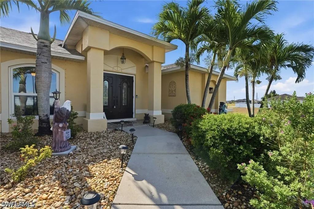 2823 NW Juanita Place Cape Coral FL 33993