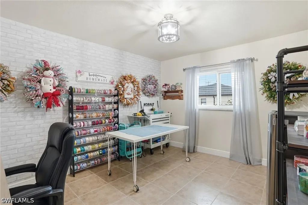 2823 NW Juanita Place Cape Coral FL 33993