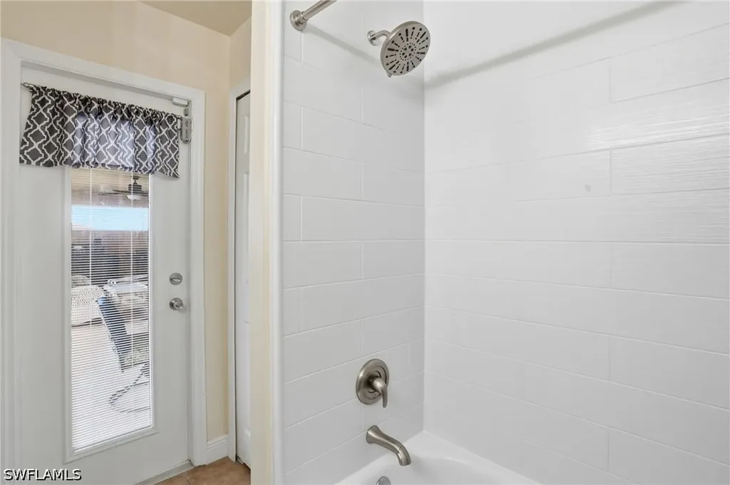 2823 NW Juanita Place Cape Coral FL 33993