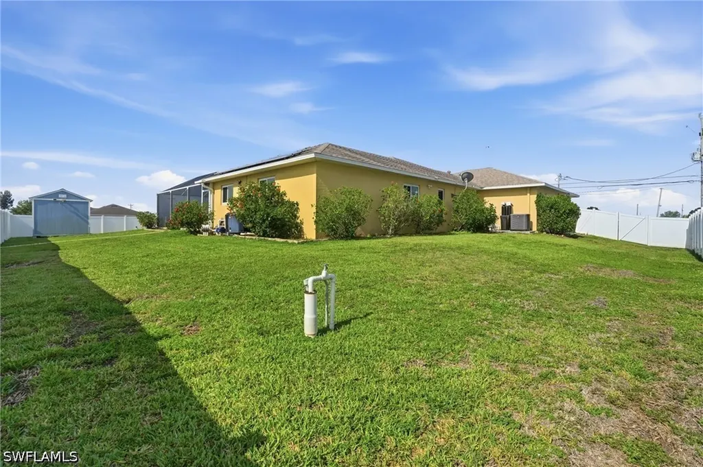 2823 NW Juanita Place Cape Coral FL 33993