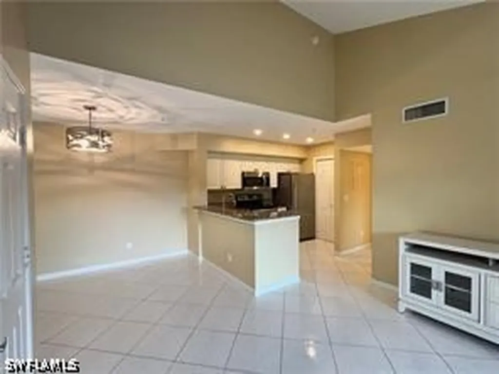 1265 Wildwood Lakes Boulevard Naples FL 34104