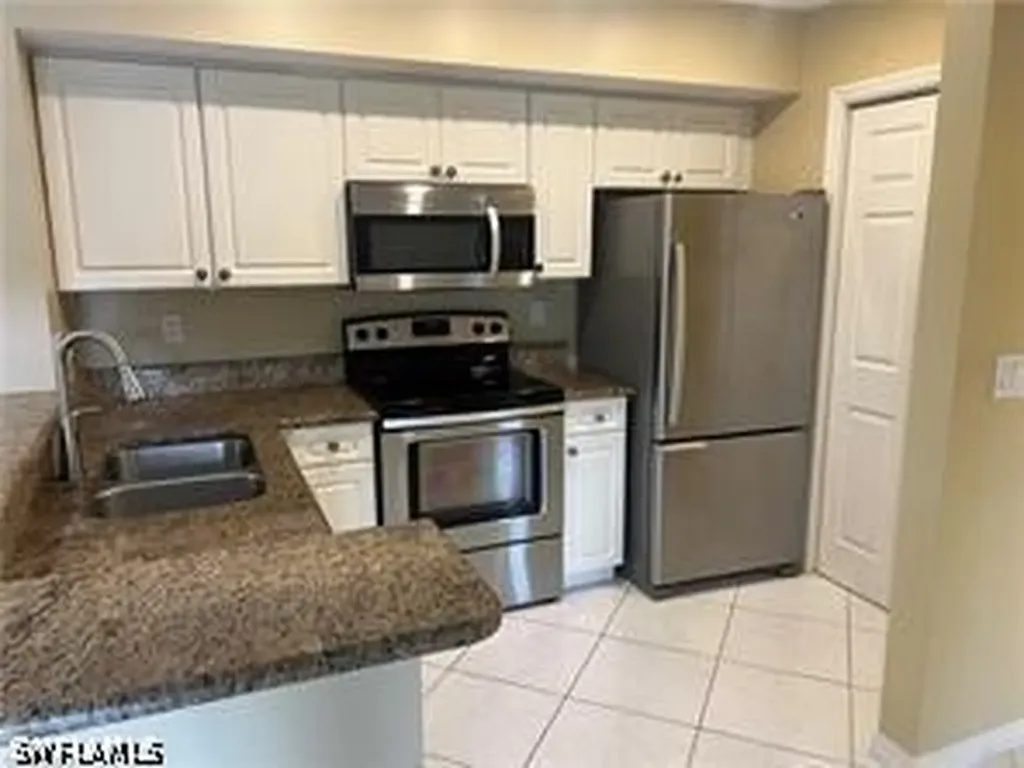 1265 Wildwood Lakes Boulevard Naples FL 34104