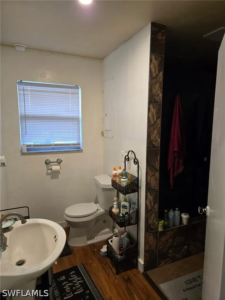 446 San Bernardino Street North Fort Myers FL 33903