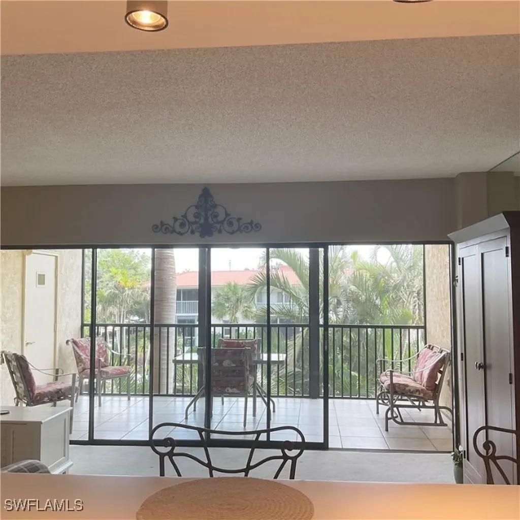 1165 Clam Court Naples FL 34102