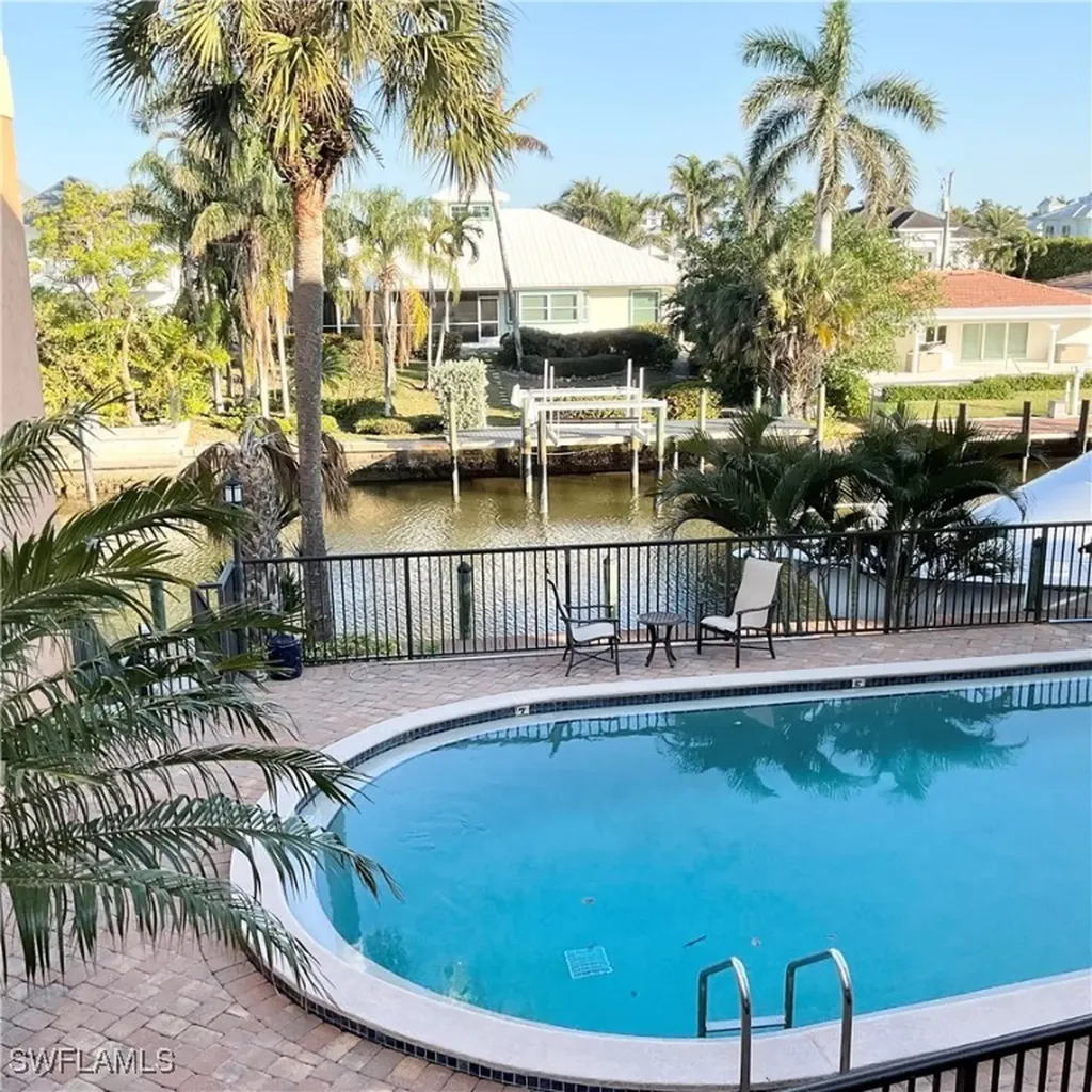 1165 Clam Court Naples FL 34102