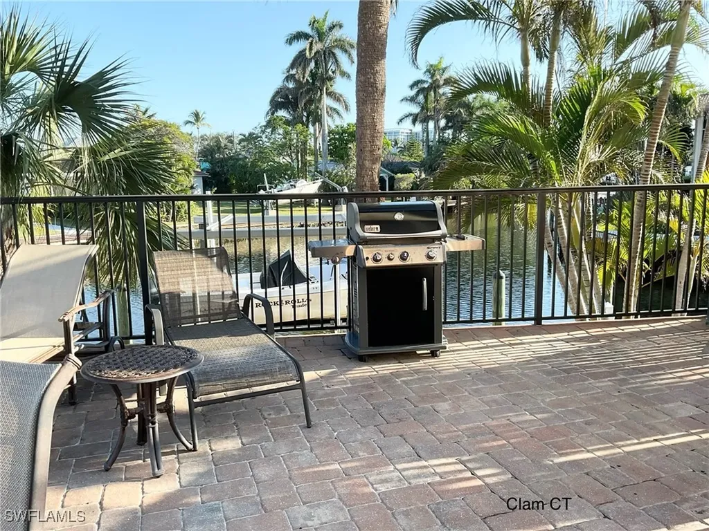 1165 Clam Court Naples FL 34102